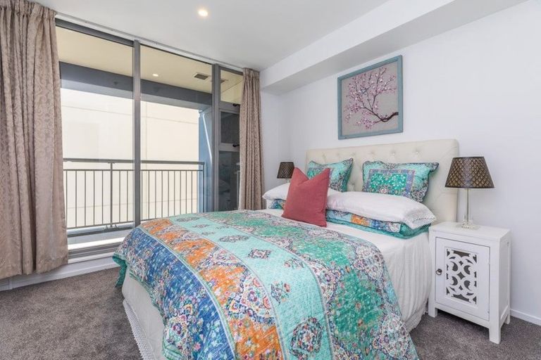 Photo of property in The Statesman Apartments, 1103/1 Parliament Street, Auckland Central, Auckland, 1010