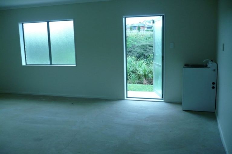 Photo of property in 16 Aufidius Place, Pukekohe, 2120