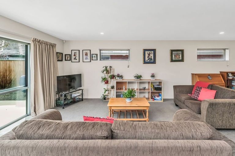 Photo of property in 16 Venerable Terrace, Yaldhurst, Christchurch, 8042