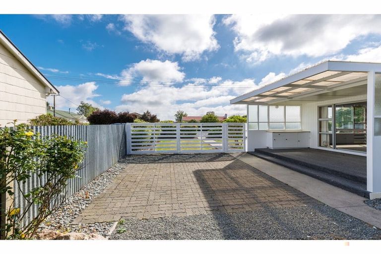 Photo of property in 11 Coronation Street, Waimate, 7924