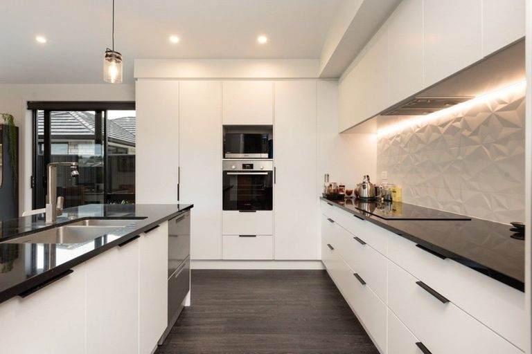 Photo of property in 68 Pakanga Grove, Pyes Pa, Tauranga, 3112