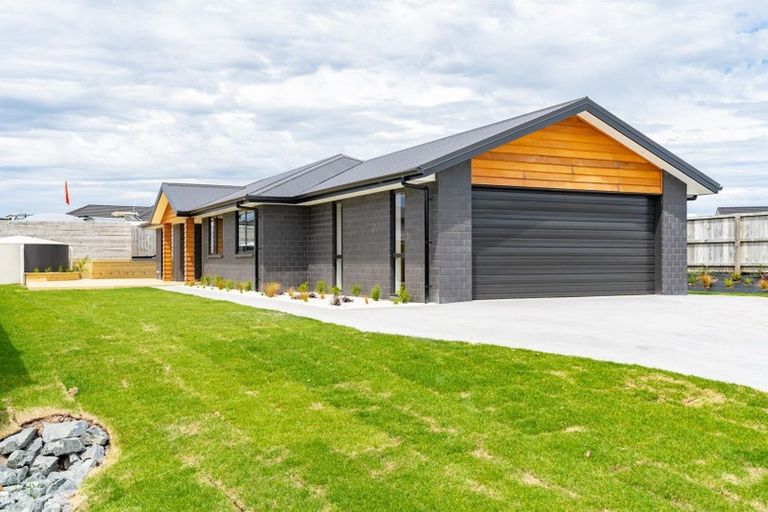 Photo of property in 34 Marram Place, Mangawhai Heads, Mangawhai, 0505