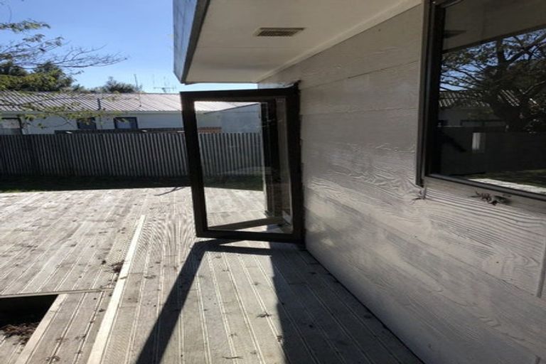 Photo of property in 95c Oakfield Crescent, Pukete, Hamilton, 3200