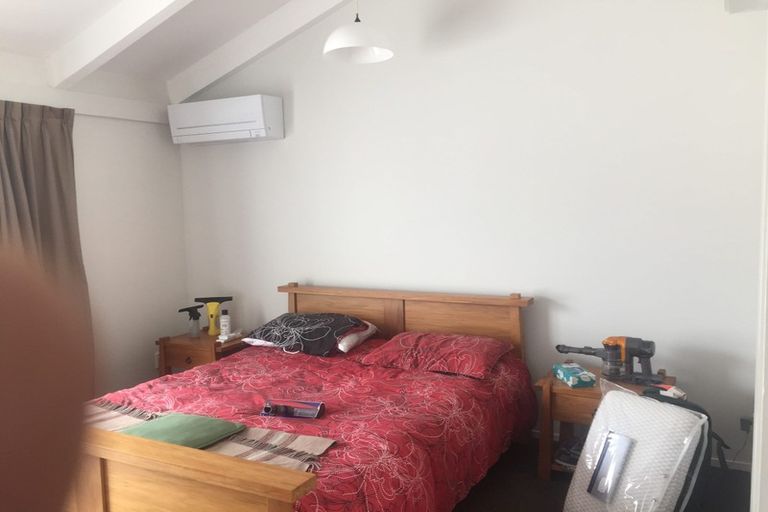 Photo of property in 2/19 Westwell Road, Belmont, Auckland, 0622