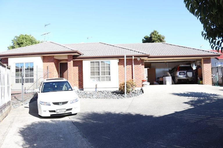 Photo of property in 14 Aviara Court, Northpark, Auckland, 2013