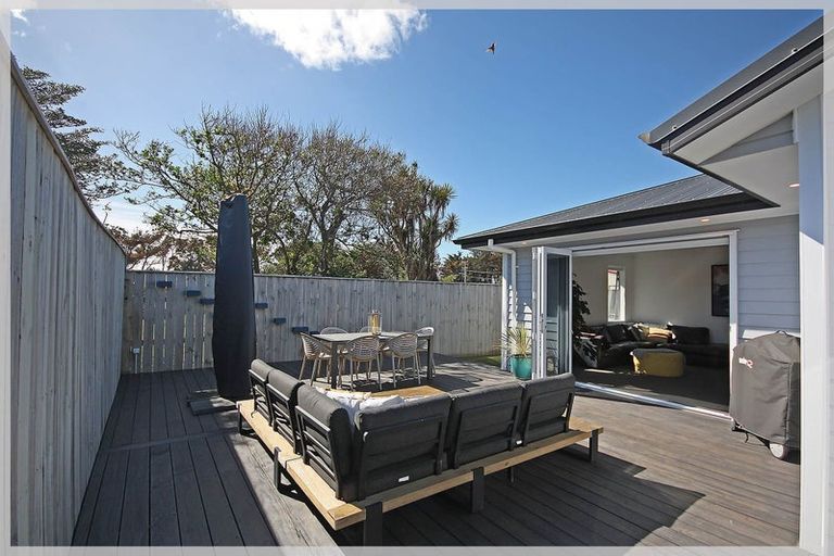 Photo of property in 3a Chrystall Street, Foxton Beach, Foxton, 4815