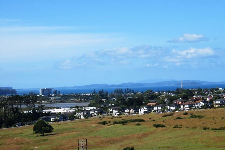 Photo of property in 54 Wainui Road, Silverdale, 0932