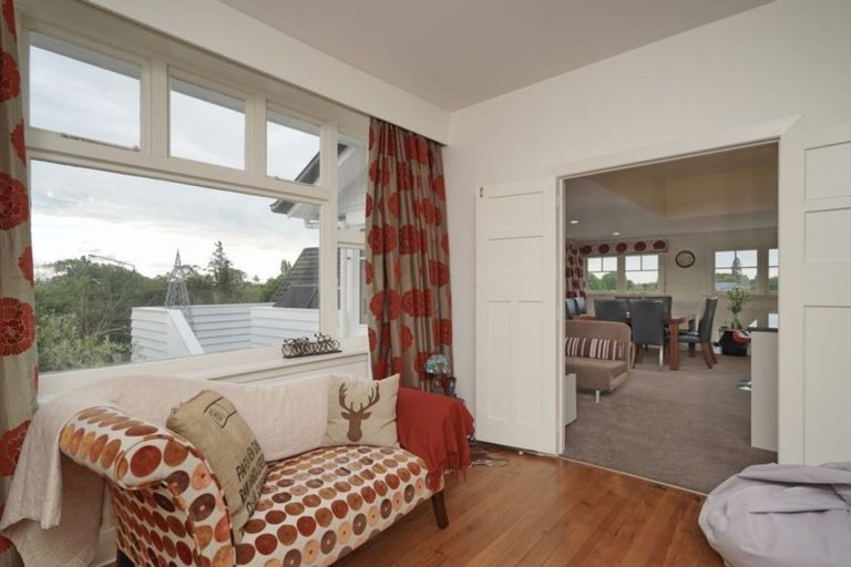 Photo of property in 3 Hackthorne Road, Cashmere, Christchurch, 8022