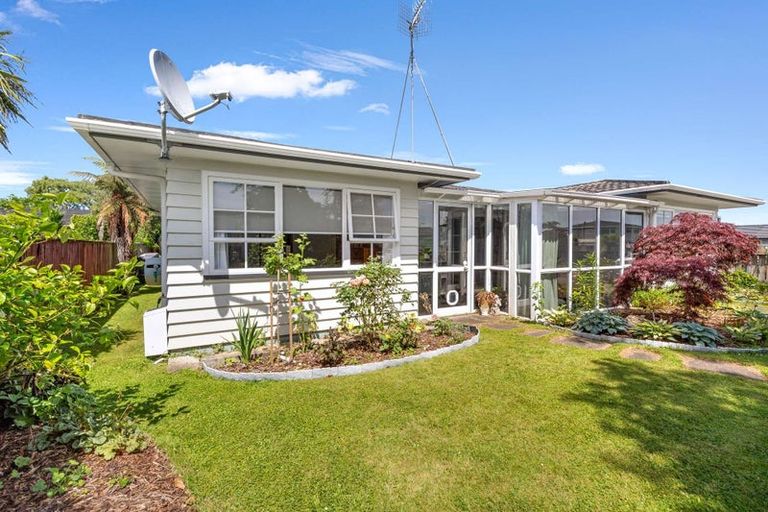 Photo of property in 74 Kennedy Drive, Levin, 5510