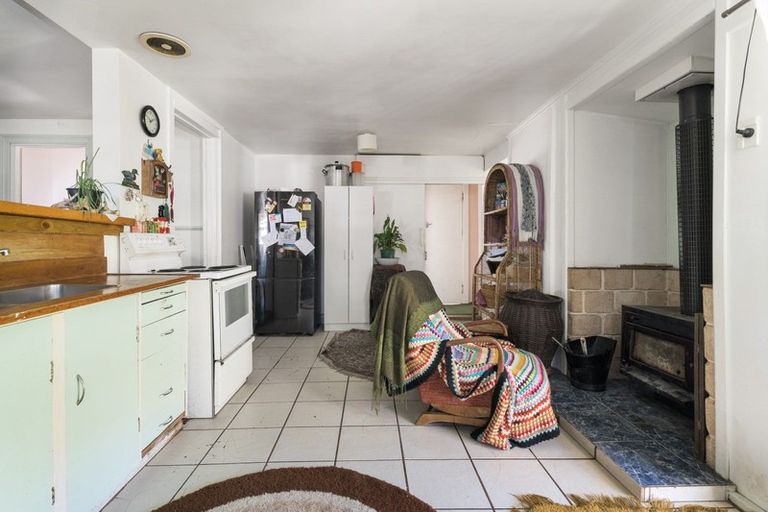 Photo of property in 10 Market Street, Picton, 7220