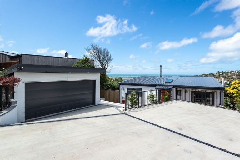 Photo of property in 11 Mortens Lane, Mount Pleasant, Christchurch, 8081