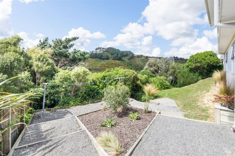 Photo of property in 16 Dominion Park Street, Johnsonville, Wellington, 6037