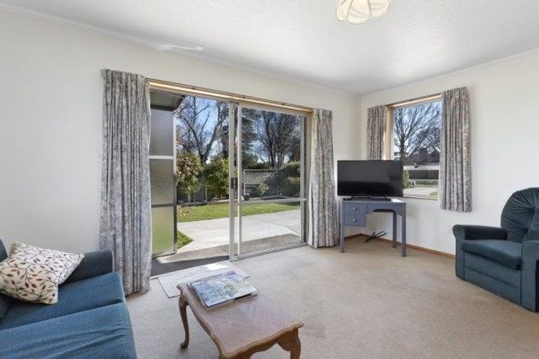 Photo of property in 2/27 George Street, Rangiora, 7400