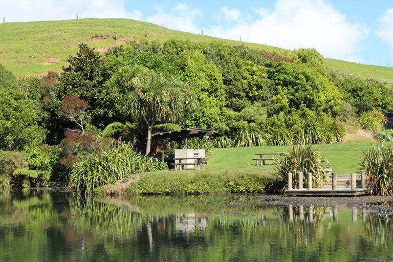 Photo of property in Tapuae, 1 Washer Road, Omata, New Plymouth, 4374