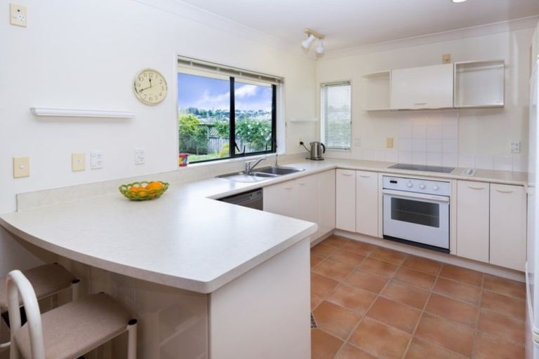 Photo of property in 47 Meadowland Drive, Somerville, Auckland, 2014