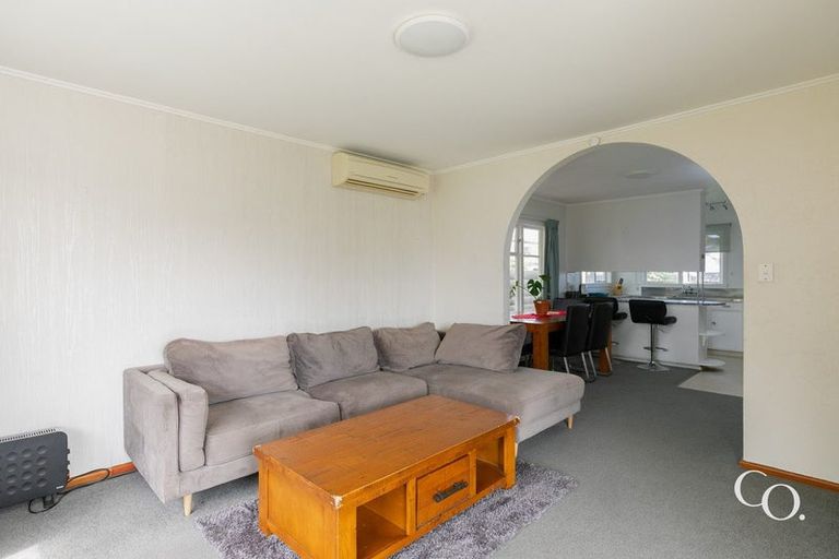 Photo of property in 24 Mill Road, Clive, 4102