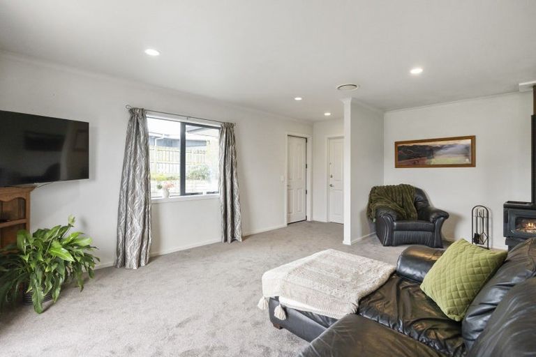 Photo of property in 30 Titri Road, Waihola, Outram, 9073