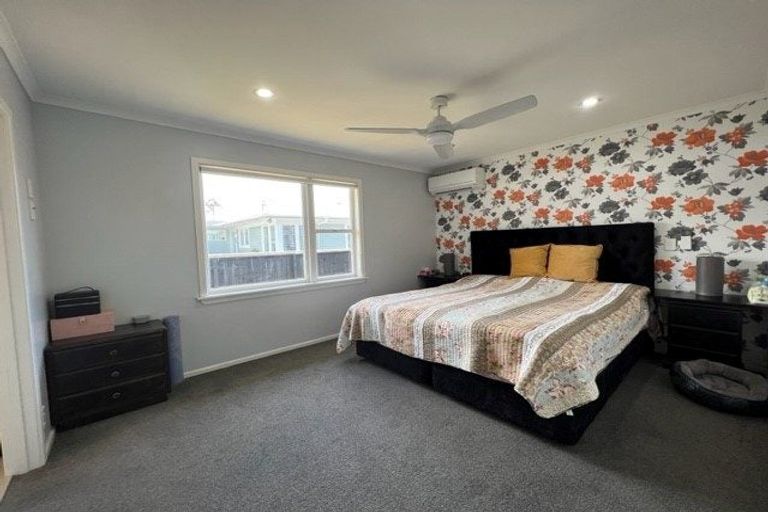 Photo of property in 6 Wood Avenue, Howick, Auckland, 2014