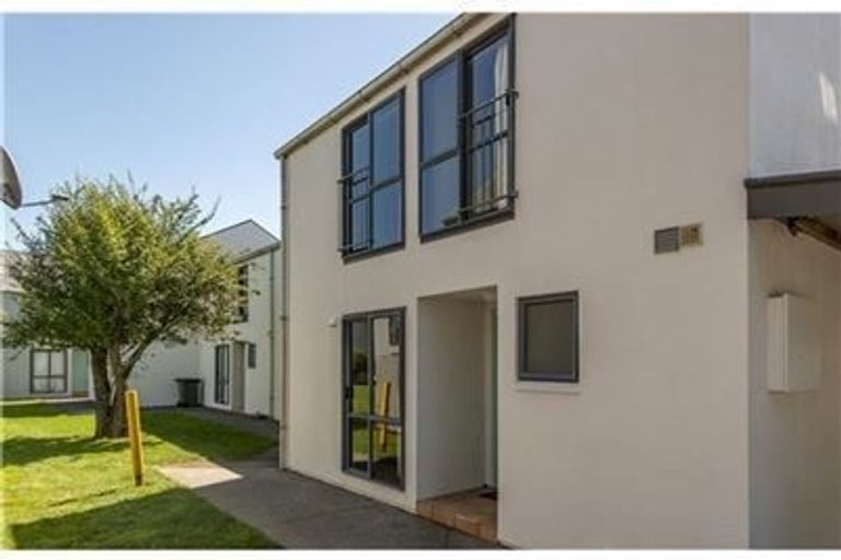 Photo of property in 16/74 Hansons Lane, Upper Riccarton, Christchurch, 8041