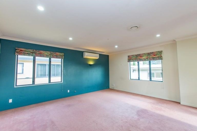Photo of property in 5/5 Court Road, Tawa, Wellington, 5028