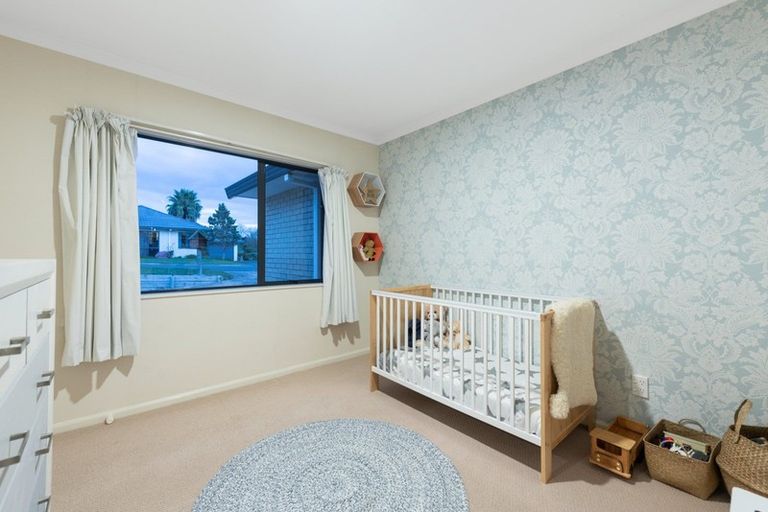 Photo of property in 14 Solander Drive, Welcome Bay, Tauranga, 3112