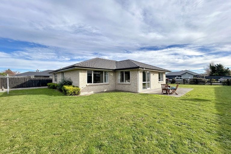 Photo of property in 8 Marble Court, Rolleston, 7614