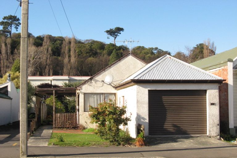 Photo of property in 667 Castle Street, North Dunedin, Dunedin, 9016