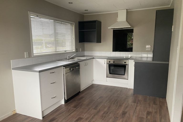 Photo of property in 82 Moire Road, Massey, Auckland, 0614