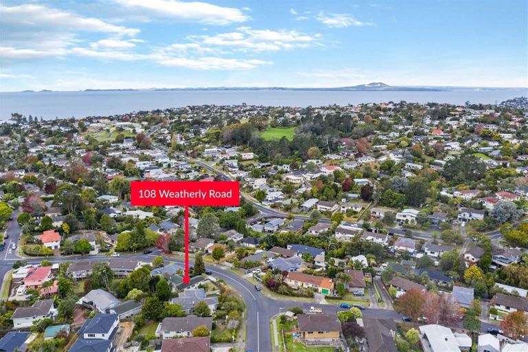 Photo of property in 108 Weatherly Road, Torbay, Auckland, 0630