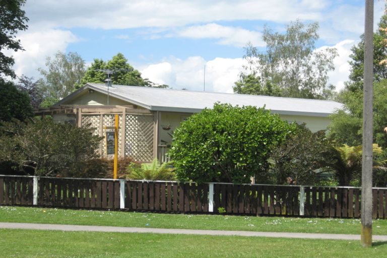 Photo of property in 276 Shakespeare Street, Leamington, Cambridge, 3432