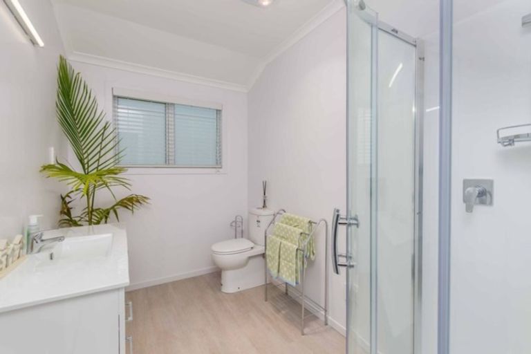 Photo of property in 38 Alderton Drive, Kerikeri, 0230