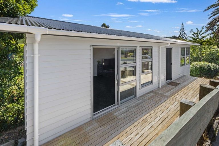 Photo of property in 14 Nevada Drive, Merrilands, New Plymouth, 4312