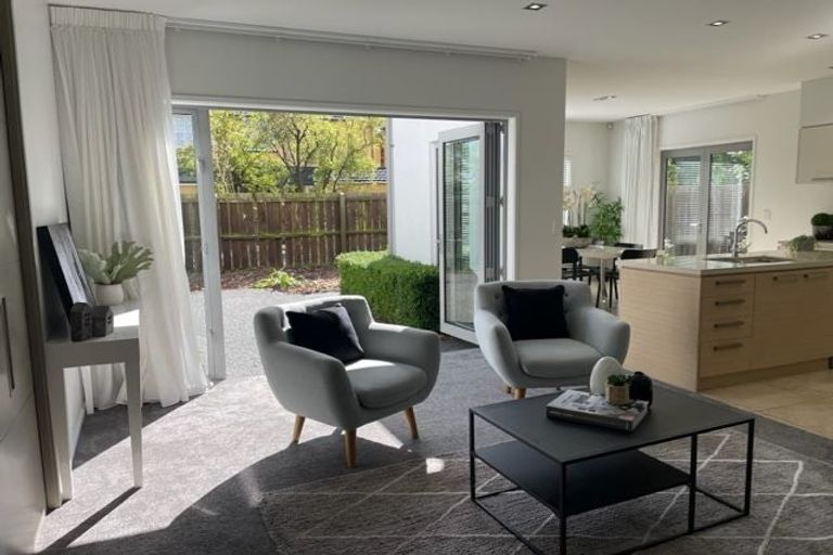 Photo of property in 18 Bryndwr Road, Fendalton, Christchurch, 8052