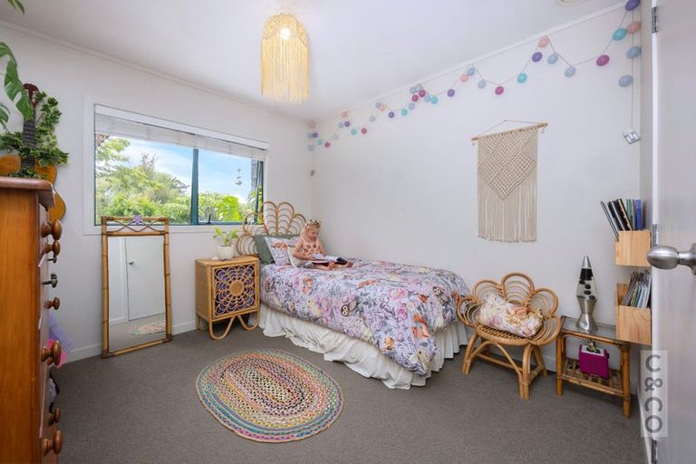 Photo of property in 11 Murray Way, Waimauku, 0812