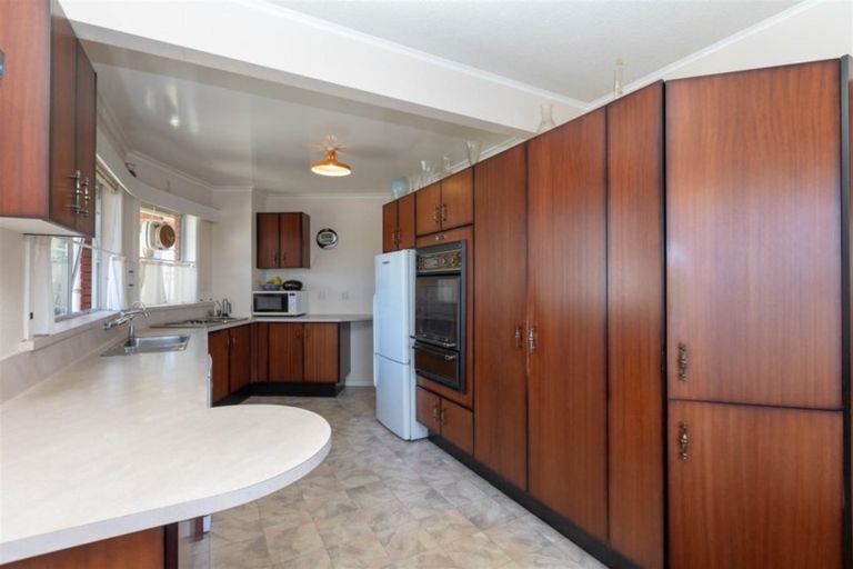 Photo of property in 27 Acacia Crescent, Glenview, Hamilton, 3206