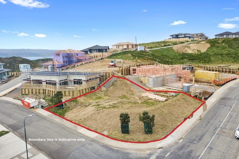 Photo of property in 2 Epic Way, Newlands, Wellington, 6037