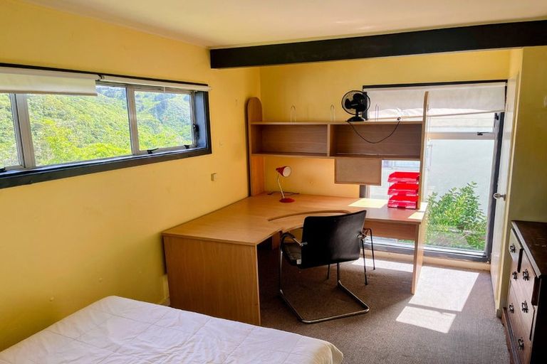 Photo of property in 51c Mandalay Terrace, Khandallah, Wellington, 6035