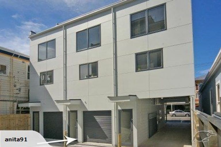 Photo of property in 5/464 Adelaide Road, Berhampore, Wellington, 6023