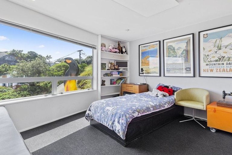 Photo of property in 9 Aranui Street, Miramar, Wellington, 6022