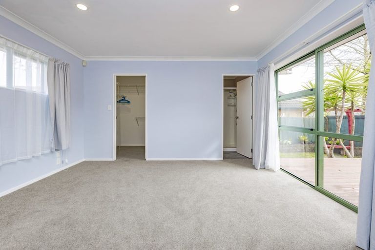Photo of property in 9 Ardee Close, East Tamaki, Auckland, 2016