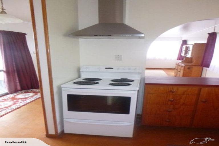 Photo of property in 9 Tesla Place, Totara Vale, Auckland, 0629