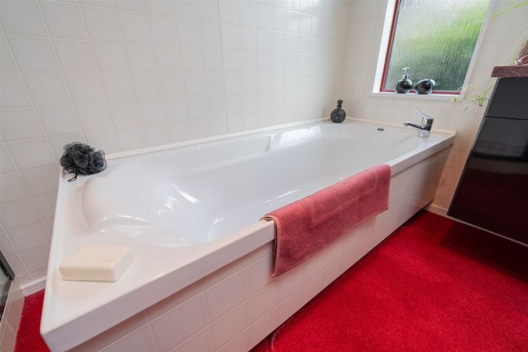 Photo of property in 25 Mackinnon Loop, Te Anau, 9600