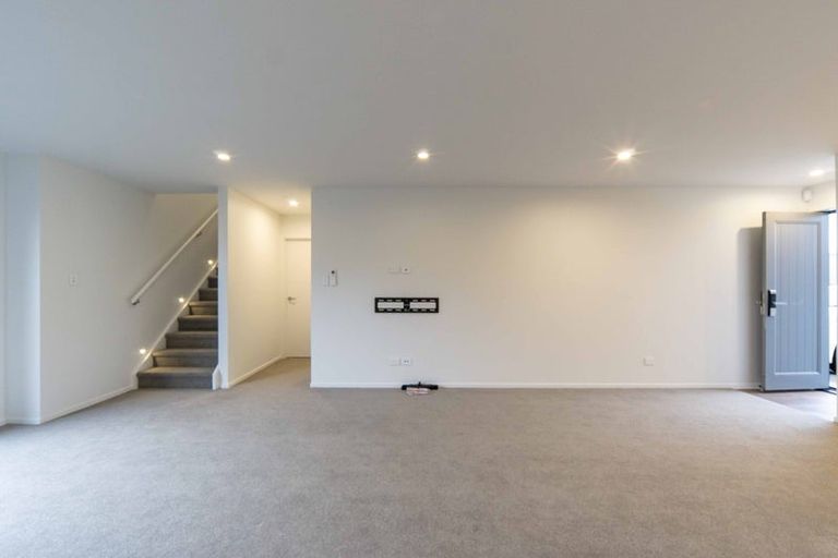 Photo of property in 64 Jacks Landing Drive, Hamilton Lake, Hamilton, 3204