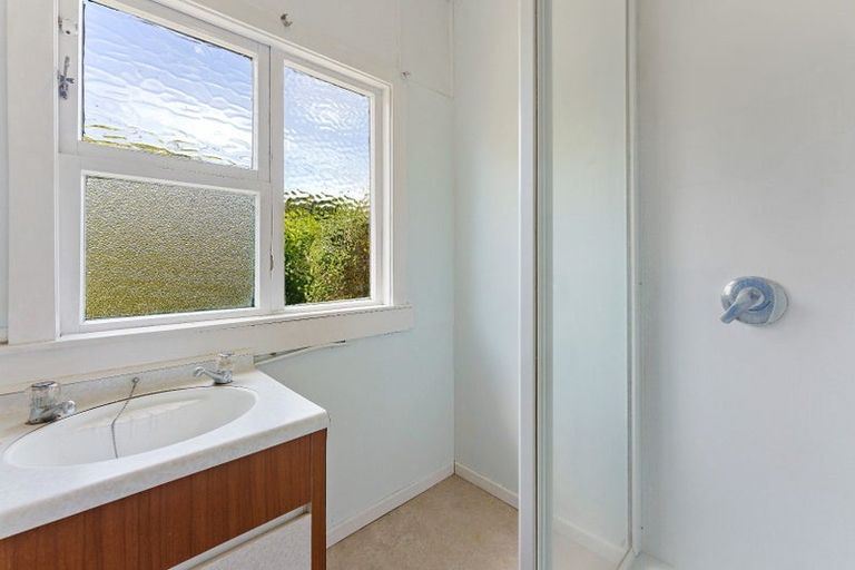 Photo of property in 56 Te Moana Road, Waikanae Beach, Waikanae, 5036