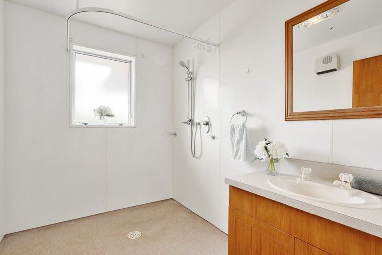 Photo of property in 3/303 Burwood Road, Burwood, Christchurch, 8083