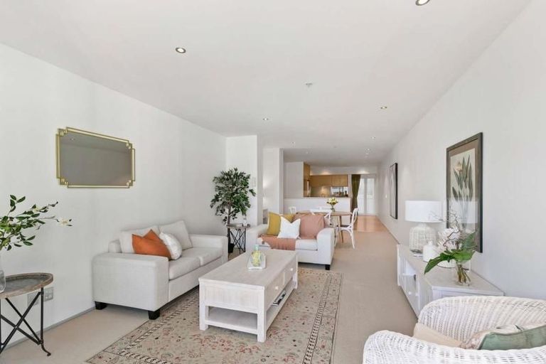 Photo of property in Sanctum Apartment, 10 Ebor Street, Te Aro, Wellington, 6011