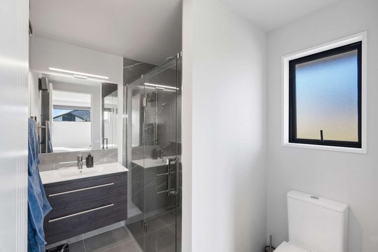 Photo of property in 33 Falcon Road, Rolleston, 7615