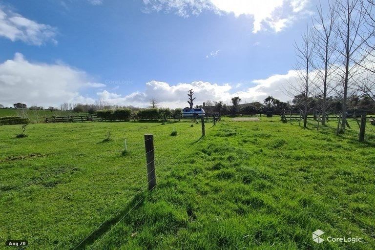 Photo of property in 166h Postman Road, Dairy Flat, 0794