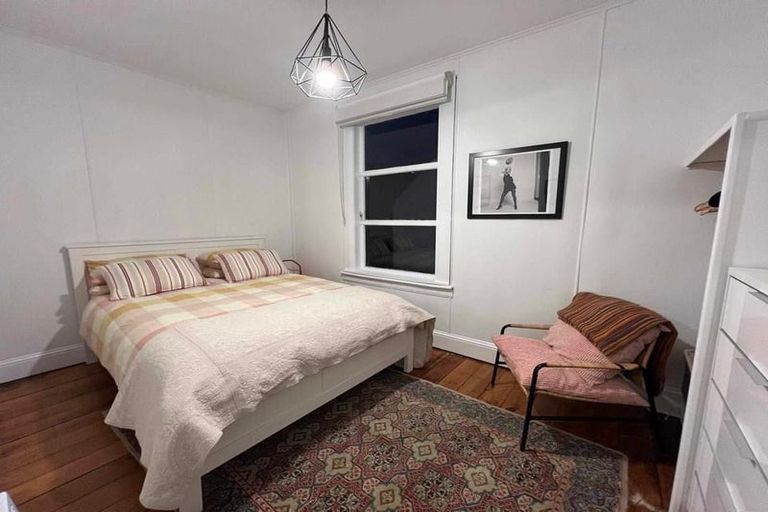 Photo of property in 32-34 Majoribanks Street, Mount Victoria, Wellington, 6011