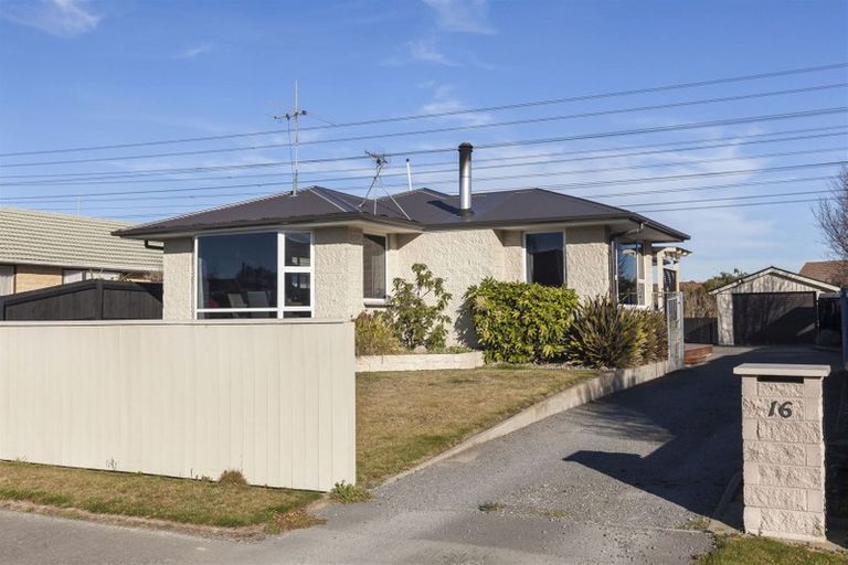Photo of property in 16 Carbine Place, Sockburn, Christchurch, 8042